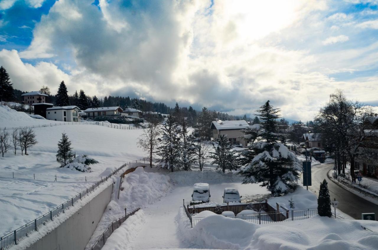 Hotel Villa Argentina Ronzone Eksteriør bilde